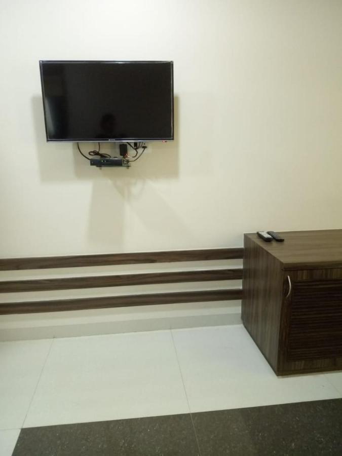 Mnr Resort Piparia ภายนอก รูปภาพ
