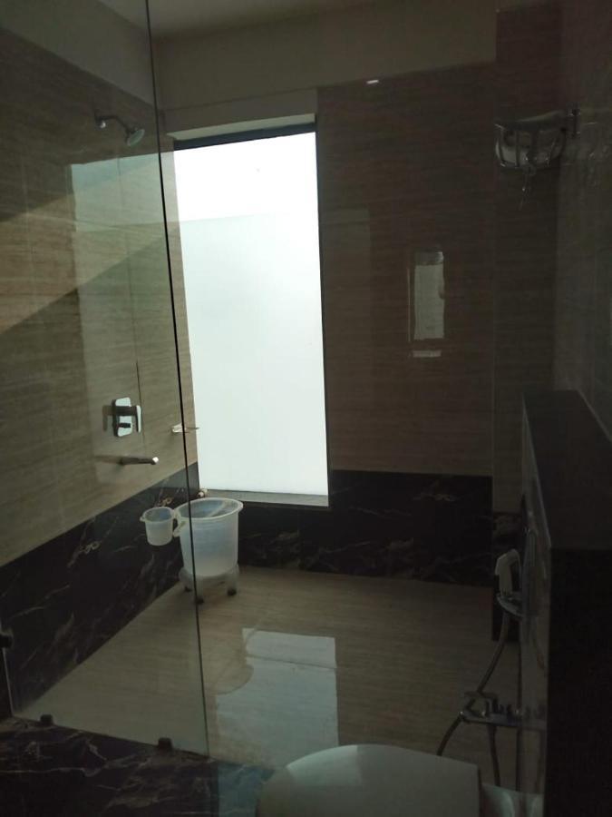 Mnr Resort Piparia ภายนอก รูปภาพ