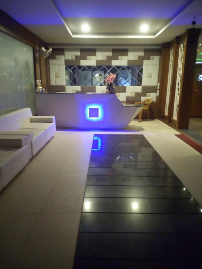 Mnr Resort Piparia ภายนอก รูปภาพ